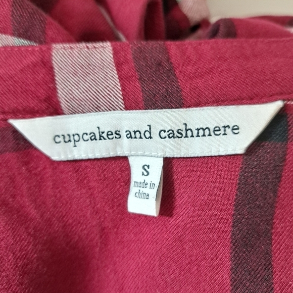 Cupcakes and Cashmere Burgundy Plaid‎ Long Line Top Size Small - Picture 6 of 7